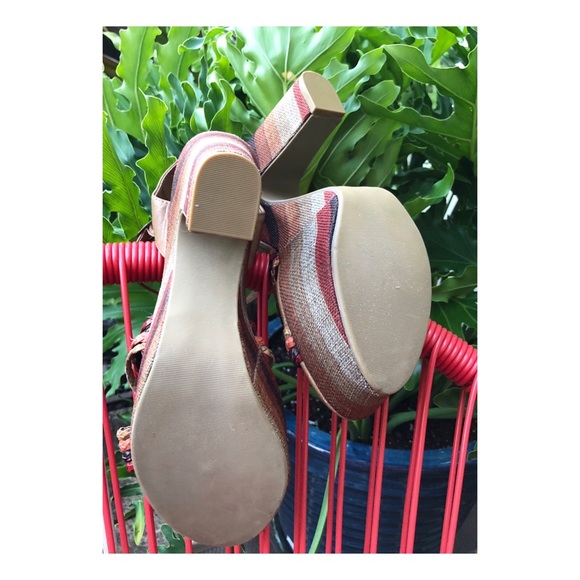 Madden Girl Platform Sandal - Picture 3 of 3